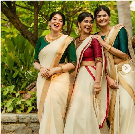 Onam Photoshoot Ideas Family, Onam Poses, Onam Photoshoot Ideas, Onam Shoot, Set Saree Kerala, Onam Photoshoot, Kerala Outfits, Onam Photos, Kerala Piravi