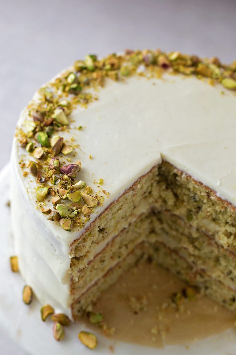 Pistachio Mascarpone, Pistachio Cake Recipe, Pistachio Dessert, Pistachio Recipes, Pistachio Cake, Baking Recipe, Dessert Cake, Holiday Cakes, Savoury Cake