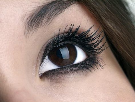 Stunning Kohl Inspired Eye Looks  #makeup #beauty #eyelooks Apply Kajal, Eye Kajal, Khol Eyeliner, Nude Eyeshadow, Eyelash Growth, How To Apply Mascara, Stunning Eyes, Eye Makeup Tips, Dry Eyes