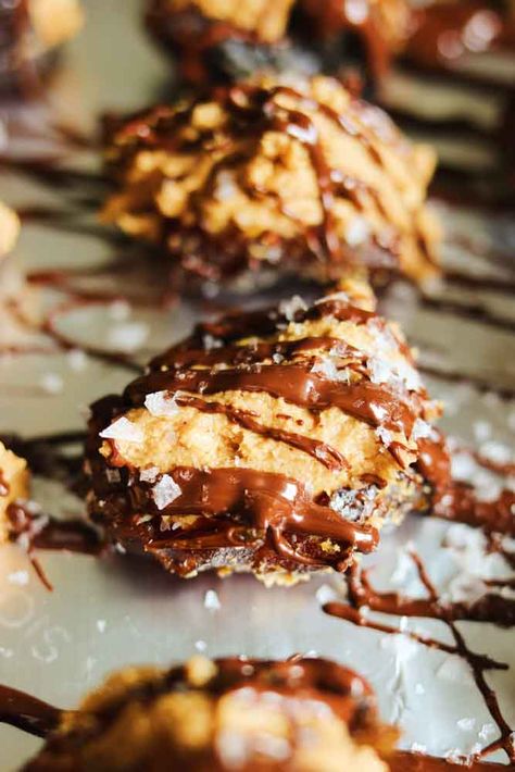 Protein Stuffed Dates with Peanut Butter & Chocolate - Grilled Cheese Social Protein Stuffed Dates, Dates With Peanut Butter, Peanut Butter Protein Powder, Crunchy Rice, Chia Pudding Recipes Healthy, Pecan Sandies, Puffed Quinoa, Stuffed Dates, Cut Strawberries