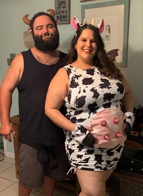 Cow and Bull excpecting mother costume How To Make Cow Utters For Costume, Bull Costume Diy, Diy Cow Costume For Women, Bull Halloween Costume, Cow Costume Women's, Easy Cow Costume, Bull Costume, Cow Costumes, Diy Cow Costume