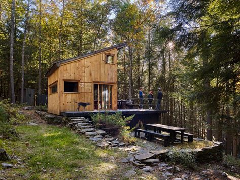 Zach Klein on Twitter: "We’re selling Beaver Brook. https://t.co/5bJXqIiJJI… " Cabin Renovation, Harrison Design, Tiny Cabins, Casa Container, Tiny House Cabin, Small Cabin, Cabin In The Woods, Modern Cabin, Cabin Plans