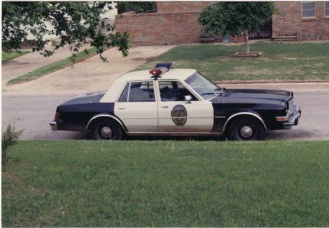 Chickasha Police Car 1990 70s Cop Aesthetic, Vintage Police Aesthetic, Police Cars Aesthetic, Small Town Cop Aesthetic, Police Car Aesthetic, Policeman Aesthetic, Gorillaz Plastic Beach, Deer Eyes, Charlie Swan