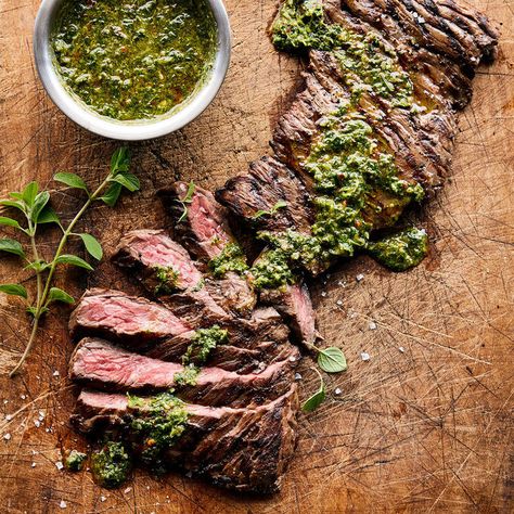 Flank Steak Chimichurri, Steak With Chimichurri, Chimichurri Steak, Steak With Chimichurri Sauce, Chimichurri Sauce Recipe, Roast Steak, Grilled Skirt Steak, Grilled Flank Steak, Garlic Seasoning