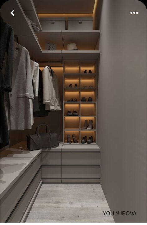 Small Walkin Closet, Narrow Closet Design, Small Dressing Rooms, Dressing Room Closet, Dream Closet Design, Closet Design Layout, Walk In Closet Design, Wardrobe Door Designs, Luxury Closets Design