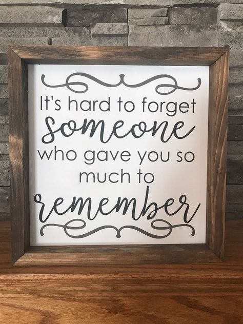 Memorial Service Decorations, In Loving Memory Gifts, Memory Wall, Condolence Gift, Memory Crafts, In Memory Of Dad, Memorial Signs, Remembrance Gifts, Background Black