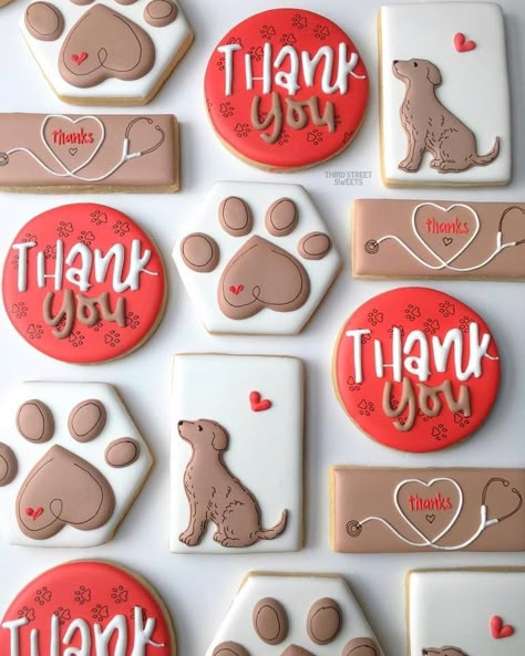 German Shepherd Royal Icing Cookies, Cookies Shaped Like Dogs, Pawprint Cookies Decorated, Veterinary Cookies Decorated, Cookies For Veterinarian, Dog Theme Cookies Decorated, Dog Cookie Decorated, Vet Thank You Cookies, Vet Tech Cookies Decorated