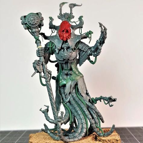 Tech Priest Conversion, Adeptus Mechanicus Kitbashing, Mechanicum 30k, Tech Priest, Dark Mechanicus, Custom Miniatures, Alpha Legion, Warhammer Armies, 40k Conversions