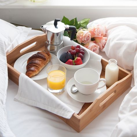 Breakfast in bed Romantic Breakfast, Breakfast Photography, Breakfast Platter, Mothers Day Breakfast, Breakfast Tray, Healthy Clean Eating, Morning Breakfast, Perfect Breakfast, Breakfast In Bed