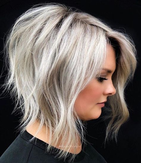 Haircuts Layered, Short Hair Cuts For Round Faces, Short Shaggy Haircuts, Shoulder Length Bob, Shaggy Haircuts, Edgy Haircuts, Easy Hairstyles For Medium Hair, Choppy Bob Hairstyles, Best Short Haircuts