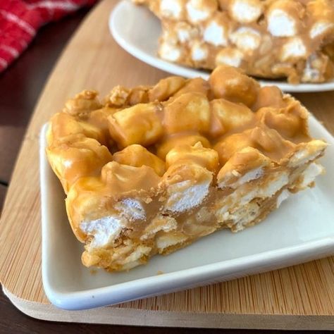 Peanut Butter Mallow Bars, No Bake Peanut Butter Marshmallow Bars, Peanut Butter Bars With Marshmallows, Salted Peanut Marshmallow Bars, Marshmallow Dream Bars, Peanut Butter Marshmallow Fluff Cookies, Peanut Marshmallow Bars, Desserts Using Marshmallows, Peanut Bars Recipe