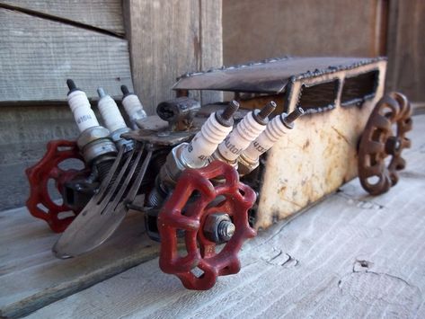 Hot Rod Art.....Those are some Big Spark Plugs! Metal Welding, Metal Yard Art, Car Part Furniture, Welding Art Projects, Automotive Decor, Garage Art, Metal Garden Art, Metal Art Diy, Metal Art Welded