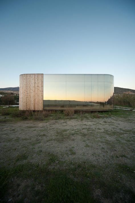 Gallery - The Non Program Pavilion / Jesús Torres García • Architects - 7 Modern Houses, Pavilion Architecture, Architecture Cool, Future Architecture, Interesting Architecture, Box House, Facade Lighting, Mirror House, Minimalist Architecture