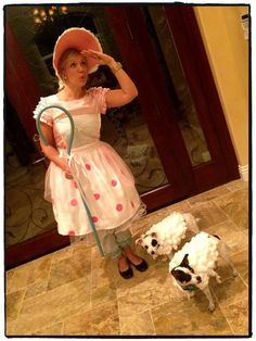 Costumes With Dogs, Dog And Owner Costumes, Puppy Halloween Costumes, Toy Story Halloween, Lost Sheep, Pet Parade, Sheep Dogs, Puppy Costume, Halloween Idea