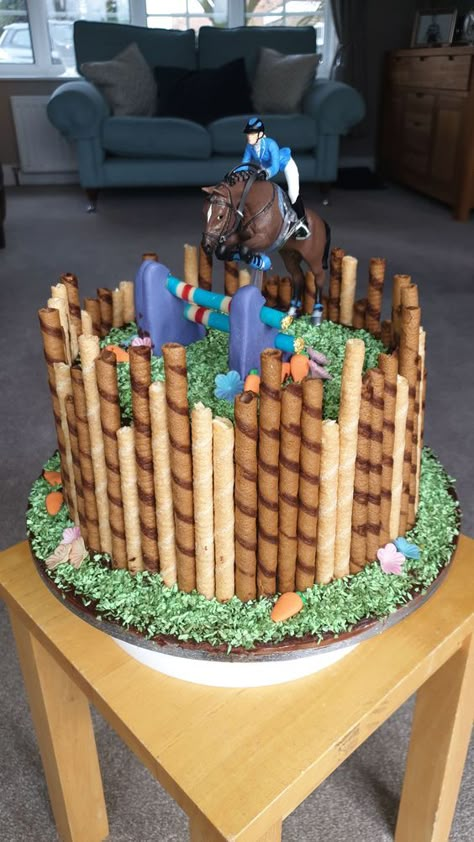 Hobby Horse Birthday Party, Horse Cakes Birthday Girl, Birthday Cake Horse Theme, Horse Bday Cake, Horse Theme Birthday Cake, Horse Cakes For Girls Birthday Parties, Horse Themed Birthday Cake, Horse Birthday Cake Girl, Horse Cake Design