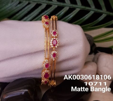 Ruby Bangles Gold, Stone Bangles Gold, Stone Bangles, Ruby Bangles, Gold Bangle Set, Bangles Gold, Gold Jewelry Stores, Antique Jewelry Indian, Gold Pendant Jewelry