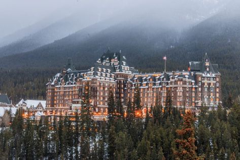 Banff Springs Hotel Best Ways To Earn Money, Banff Springs Hotel, Surreal Places, Fairmont Banff Springs, Fairmont Banff, Banff Canada, Adventure Lifestyle, Canada Road Trip, Traveling The World