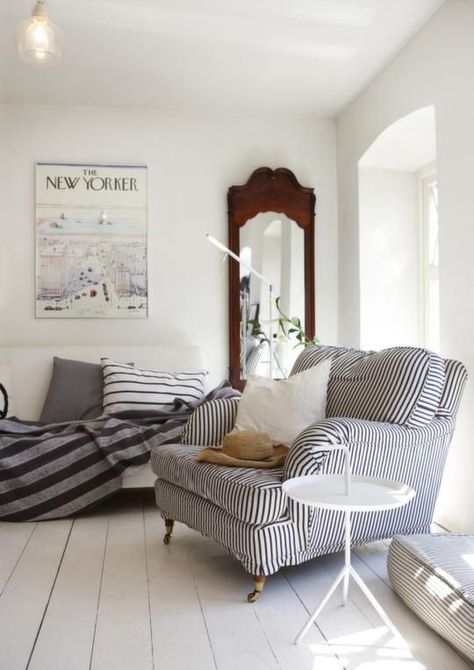 Ideas for an eventual upstairs redo. I like the white, rustic, relaxed feel. Howard Sofa, Nautical Room, Striped Chair, Seaside Style, Nautical Home, Design Del Prodotto, Modern Country, A Living Room, Home Fashion