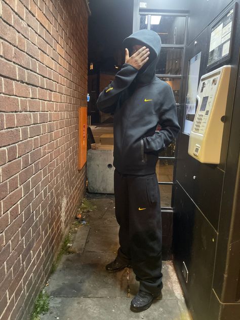 Hood Y2k Aesthetic, Nocta Tech Fleece, Drip Pics, Nike Tech Outfit, Nike Tech Fleece Outfit Men, Road Man, Sweat Suits Outfits, Sporty Outfits Men, Mens Inspo