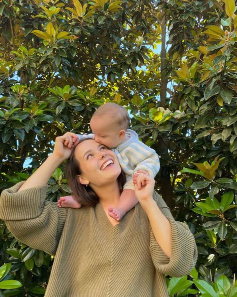 Cute Mom Aesthetic, Mary Kate Robertson Style, Young Mum Aesthetic, Me As A Mother, Mum Aesthetic, Mama Aesthetic, Mary Kate Robertson, Motherhood Aesthetic, Baby And Me