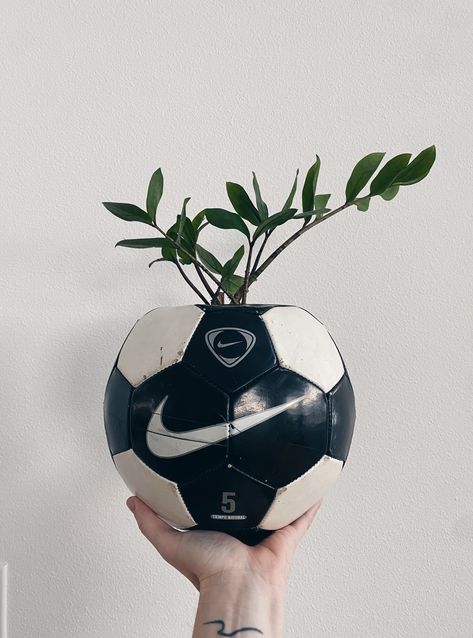 Old Soccer Ball, Nike Soccer Ball, Soccer Room Decor, Soccer Bedroom, Surf Room Decor, Soccer Decor, Soccer Room, Football Bedroom, Surf Room