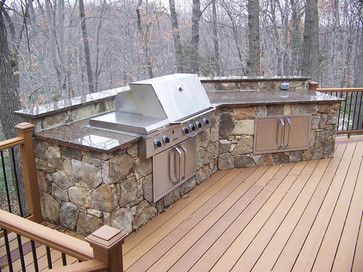 Built-in Grill on Deck Grill On Deck, Gas Barbecue Grill, Outside Grill, Diy Grill, Outdoor Kitchen Appliances, Grill Area, Outdoor Grills, Built In Grill, Outdoor Kitchen Design