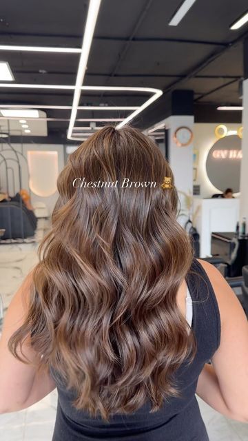 𝒮𝒶𝒽𝒾𝓁 𝐵𝒽𝒶𝓉𝓉𝒾 on Instagram: "Embracing the warmth of chestnut brown 🌰✨ A rich, multi-dimensional shade that adds depth and natural glow, perfect for transitioning into fall. This color blends seamlessly with your natural tones, giving your hair that effortless, healthy shine—no bleach needed! • • #hairbysahilbhatti #pinterest #haircolor #hairideas #hairtransformation #airtouchoriginal #hairinspo #hairinspiration" Rich Girl Hair Color, Rich Chestnut Brown Hair, No Bleach Brown Hair, Frosted Chestnut Hair Color, Chesnutt Hair, Chestnut Brown Hair Toner, Chestnut Brown Hair Aesthetic, Bleach Brown Hair, Wavy Chestnut Hair