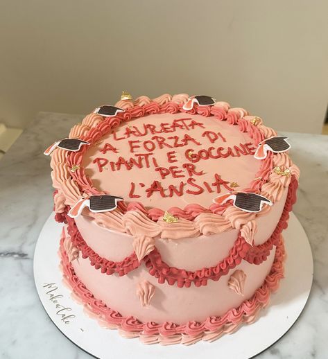 Ugly Cake for graduation with customised text.  #CakeArt #CakeDecor #CakeDesign #VintageCake #UglyCake #CakeWithText Cake For Graduation, Degree Cake, Ugly Cake, Ugly Cakes, Birthday Cake Writing, Pretty Dessert, Graduation Cakes, Vintage Cake, Cake Art