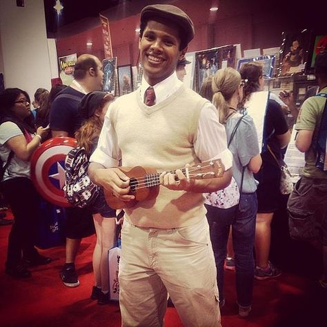 Prince Naveen Prince Naveen Costume, Guy Halloween Costume Ideas, Disney Prince Costume, Mommy And Me Costumes, Male Disney Characters, Naveen And Tiana, Disney Costumes For Adults, Fairytale Halloween, Disney Cosplay Costumes