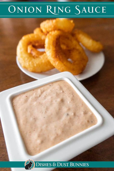 A homemade version of the zesty sauce from Burger King. This copycat recipe for onion ring sauce is a zesty, homemade version that tastes even better than the original and it's so tasty you'll want to put it on everything! Try it with more than just onion rings; it goes great with Bloomin' Onions and fries too! Outback Onion Ring Sauce, Essen, Zesty Sauce For Onion Rings, Zesty Onion Ring Sauce, Copycat Huhot Sauce Recipes, Burger King Onion Ring Sauce, Onion Ring Sauce No Horseradish, Burger King Zesty Sauce Recipe, Onion Ring Sauce Recipe