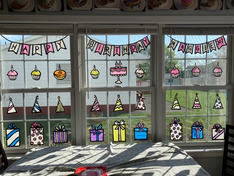 Birthday Window Painting, Window Drawing, Art 2023, Decoration Birthday, Window Decoration, Window Art, Window Painting, Window Decor, New Homes