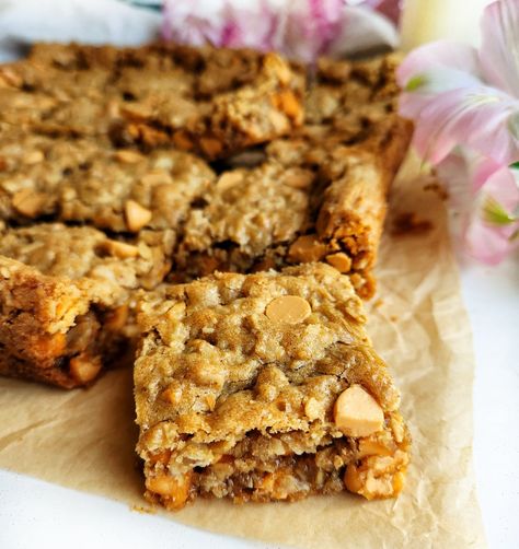 Butterscotch Oatmeal Cookie Bars Oatmeal Butterscotch Bars, Oatmeal Scotchies Bars, Oatmeal Scotchies Cookies Bar, Oatmeal Butterscotch Cookie Bars, Bars With Butterscotch Chips, Quick Desserts For A Crowd, Butterscotch Squares Recipe, Butterscotch Coconut Bars, Blondies With Butterscotch Chips