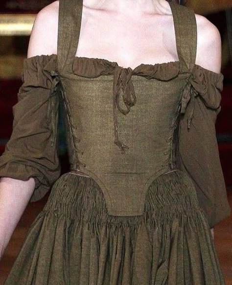 Brown Runway Fashion, Vivienne Westwood Corset Pattern, Woodland Fashion, Andreas Kronthaler, Ren Fair, Folk Of The Air, 2013 Fashion, Fire And Blood, Medieval Fashion