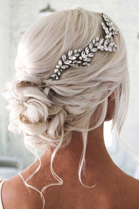 Mother Of The Bride Hairstyles, Modern Updo, Mother Of The Bride Hair, Hair Up Or Down, Trending Hairstyles, Bleached Hair, Bridal Hair Accessories, Silver Hair, Bride Hairstyles