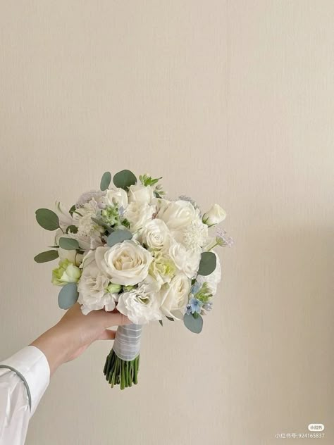 Prom Flowers Bouquet, Wedding Bucket, Brides Flowers Bouquet, Small Bridal Bouquets, Small Wedding Bouquets, Prom Bouquet, Elegant Wedding Bouquets, Simple Wedding Bouquets, Mitsuya Takashi