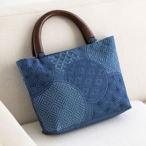 Indigo Bag, Sewing Kit Bag, Sewing Tutorials Bags, Boro Stitching, Sashiko Pattern, Japanese Bag, Bantal Sofa, Textile Bag, Diy Bags Patterns