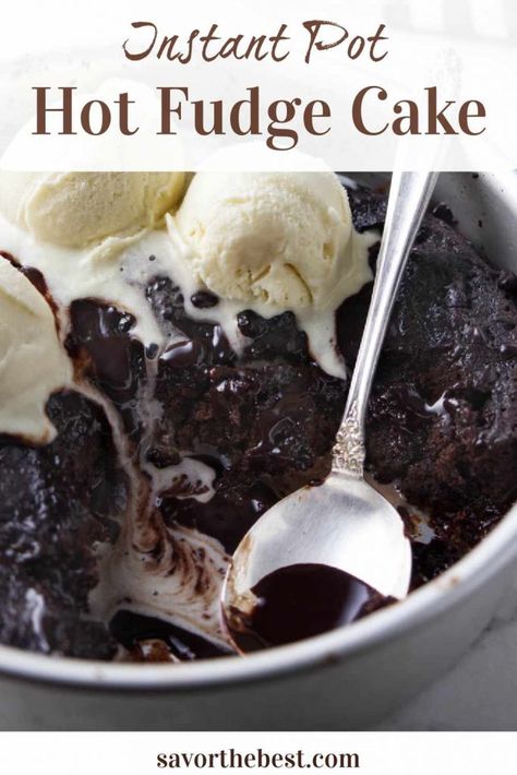 Cake In The Instant Pot, Instant Pot Cake Recipe, Pressure Cooker Desserts, Magical Cake, Hot Fudge Topping, Hot Fudge Cake, Chocolate Pudding Cake, Pot Cakes, Hot Fudge Sauce