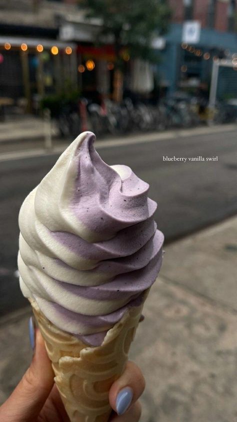 Ice Cream Ig Story, Aesthetic Blueberry, Tiktok Pretty, Food Captions, Instagram Captions Clever, Instagram Creative Ideas, Snap Food, Foto Ideas Instagram, Instagram Food