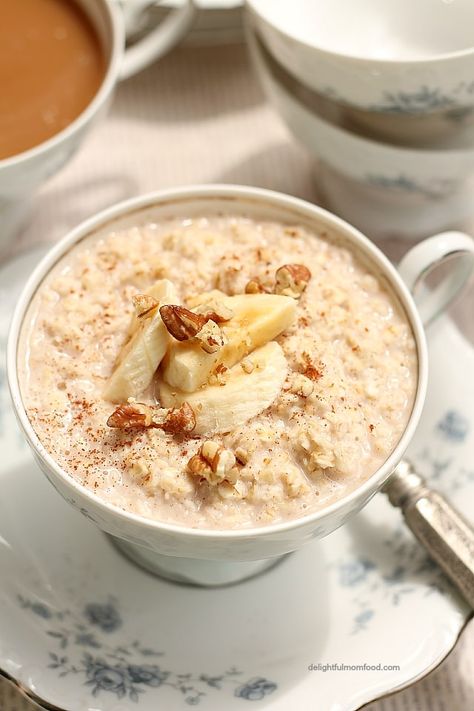 Instant Oatmeal Recipes, Favorite Breakfast Recipes, Instant Oatmeal, Oatmeal Recipe, Pecan Recipes, Honey Oatmeal, Cinnamon Banana, Quick Oats, Honey And Cinnamon