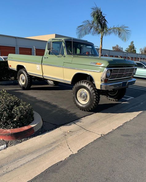 F150 Ford Truck, Ford F Series Trucks, Ford 4x4 Trucks, Ford Vintage Trucks, Classic Gmc Trucks, Vintage Ford Truck Aesthetic, Old Fords Trucks, 1970s Ford Trucks, Old Cars And Trucks