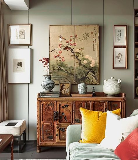 Asian Room Decor, Modern Chinese Living Room, Chinese Living Room, Asian Room, Retro Living Room, Living Room Vintage, Retro Living Rooms, Modern Chinese, Eclectic Interior