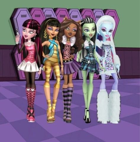 Monster High Memes, Bratz Halloween Costume, High Memes, Monster High Halloween Costumes, Monster High Halloween, Iconic Halloween Costumes, Cartoons Group, Memes Facebook, Classy Halloween Costumes