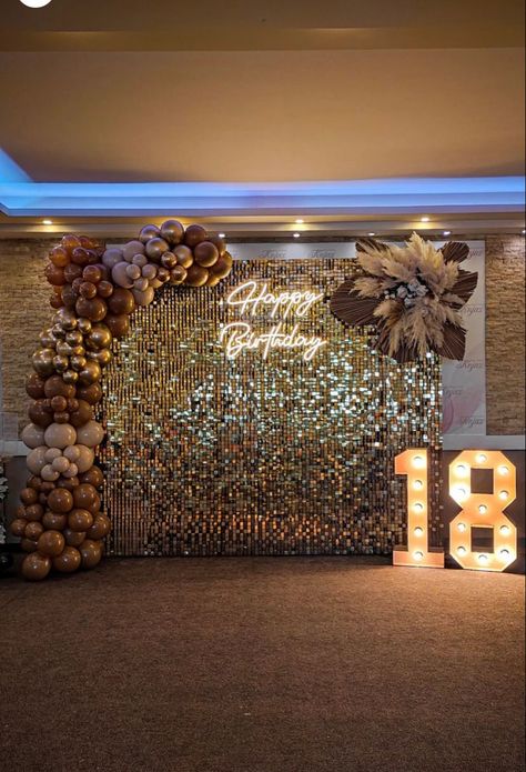 18th Party Ideas, Birthday Decoration Ideas, Surprise Birthday Decorations, Sweet 16 Party Decorations, 18th Birthday Party Themes, Sweet Sixteen Birthday Party Ideas, 18th Birthday Decorations, Disco Birthday Party, Happy Birthday Decor