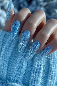 Blue Barbie Nails, Blue Ombre Winter Nails, Blue Frosty Nails, Winter Elegant Nails, Snow Blue Nails, Winter Ice Nails, Nails For Winter 2024, Icy Blue Christmas Nails, Elsa Nails Frozen