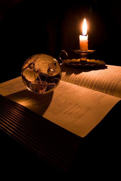 Book, Candle and Paperweight... "A million candles have burned themselves out. Still I read on." __Edgar Allan Poe, The Cask of Amontillado The Cask Of Amontillado, An Open Book, Candle In The Wind, Candle Glow, Book Candle, Witch Aesthetic, Foto Art, Dark Academia Aesthetic, Academia Aesthetic