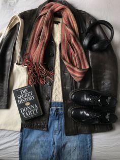 Winter Astetic Outfit, Autumn Fits Y2k, Autumn Aesthetic Outfit Vintage, Autumn Outfits Classy, Cute Downtown Outfits, Classic Rock Aesthetic Outfits, Maeve Wiley Outfits, Cream Sweater Outfits, Look 80s