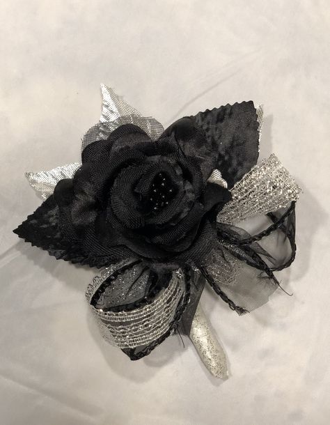 Black and Silver boutonnière Black And Silver Boutonniere, Black And Silver Corsage And Boutonniere, Black And Silver Corsage, Silver Corsage, Black Corsage, Prom Flowers Corsage, Homecoming Spirit, Gold Quince, Devine Design