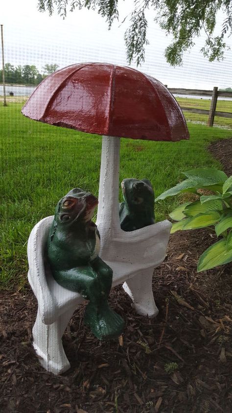 Brimfield Flea Market, Frog Garden, Cement Statues, Container Herb Garden, Themed Garden, Frog Ornaments, Garden Frogs, Cement Garden, Frog Statues