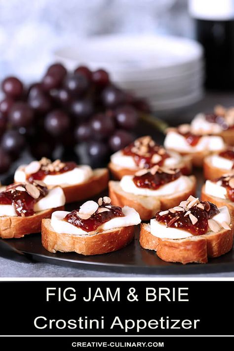 Brie Log Recipes, Crostini Brie, Fig Jam And Brie, Appetizer Brie, Autumn Appetizers, Brie Crostini, Crostini Appetizer, Fig Cookies, Crostini Appetizers