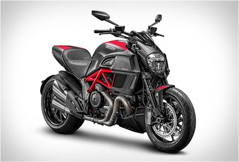 2015 Ducati Diavel Ducati Diavel Carbon, Motor Balap, New Ducati, Ducati Motorcycles, Ducati Scrambler, Ducati Monster, Ducati Diavel, Cool Motorcycles, Motorcycle Gear